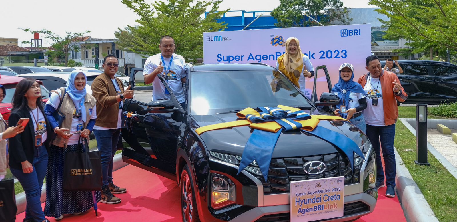 BRI Berikan Apresiasi Mobil untuk Super AgenBRILink 1 BRI Berikan Apresiasi Mobil untuk Super AgenBRILink