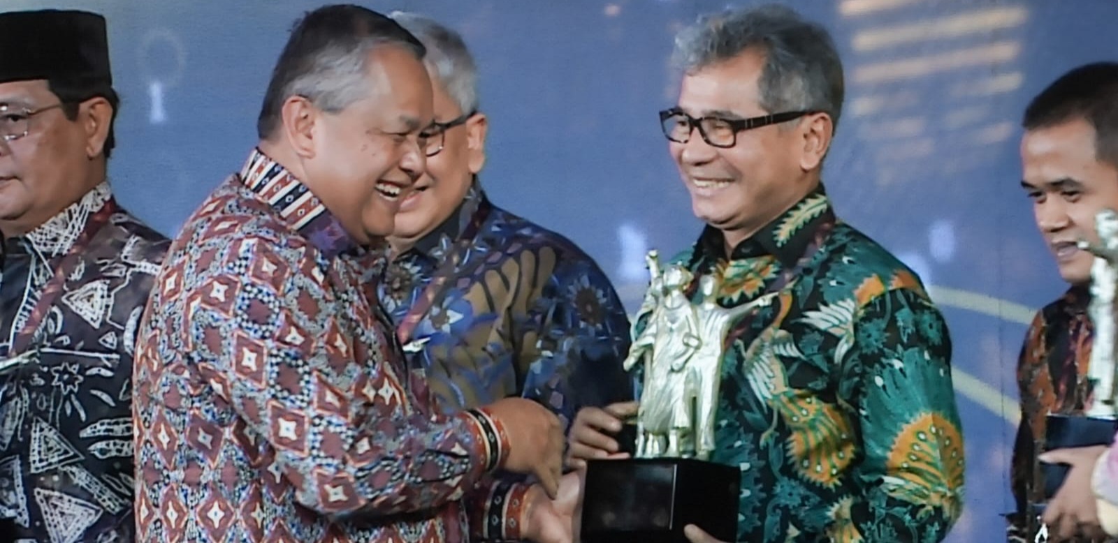 Borong 3 Penghargaan di BI Award 2023, Bukti Pengakuan BRI Sebagai Bank Terdepan Dorong Inklusi Keuangan 1 Borong 3 Penghargaan di BI Award 2023, Bukti Pengakuan BRI Sebagai Bank Terdepan Dorong Inklusi Keuangan