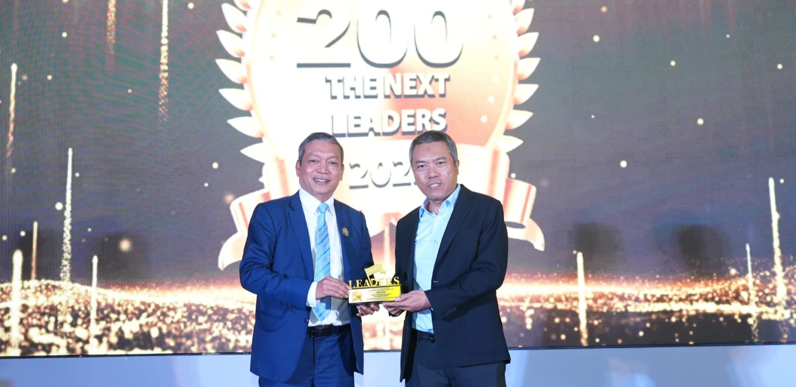 BRI Raih 6 Penghargaan & Dirut Sunarso Dinobatkan Jadi "CEO of The Year 2023" 1 BRI Raih 6 Penghargaan & Dirut Sunarso Dinobatkan Jadi "CEO of The Year 2023"