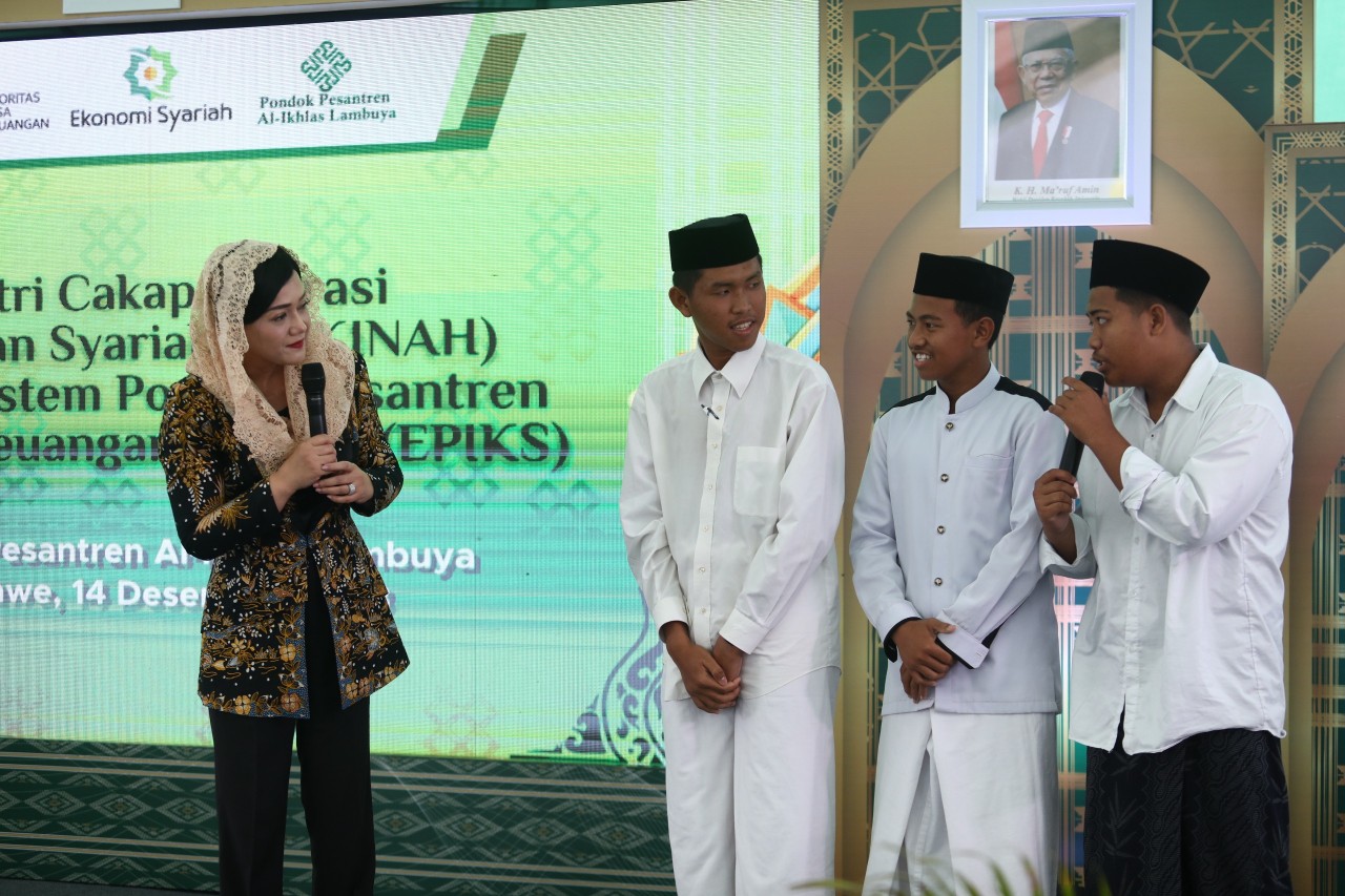 OJK Mendorong Peningkatan Literasi dan Inklusi Keuangan Syariah Lewat Lingkungan Pesantren 1 OJK Mendorong Peningkatan Literasi dan Inklusi Keuangan Syariah Lewat Lingkungan Pesantren