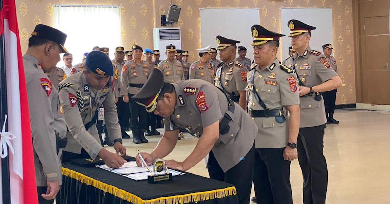 Kapolresta Kendari Resmi Berganti 1 Kapolresta Kendari Resmi Berganti