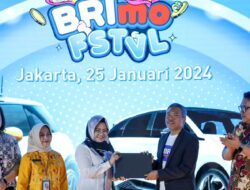 Transaksi Pakai BRImo, 15 Nasabah Ini Menangkan Mobil Listrik Keren!