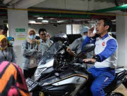 Asmo Sulsel Gelar Edukasi Safety Riding kepada Karyawan Prodia Makassar