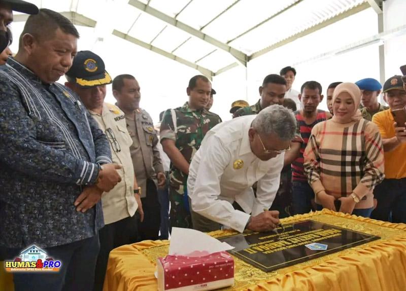 Ketua DPRD Kendari Hadiri dan Apresiasi Peresmian Blok Sayur Pasar Baruga 1 Ketua DPRD Kendari Hadiri dan Apresiasi Peresmian Blok Sayur Pasar Baruga