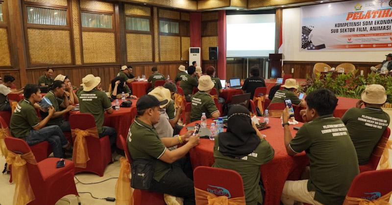 Dispar Sultra Perkuat Sektor Ekraf Bidang Penulisan Skenario Film di Kabupaten Wakatobi