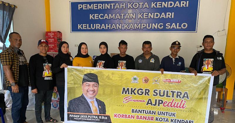 AJP Peduli Salurkan Bantuan ke Warga Terdampak Banjir di Lasolo dan Kampung Salo 1 AJP Peduli Salurkan Bantuan ke Warga Terdampak Banjir di Lasolo dan Kampung Salo