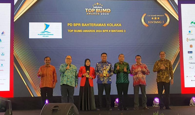 BPR Bahteramas Kolaka Sabet Penghargaan Top BUMD Awards 2024