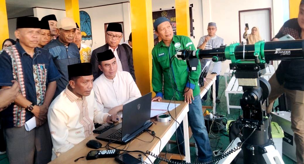 Posisi Hilal di Atas Ufuk, Tim Rukyatul Hilal Kemenag Sultra Perkirakan Lebaran 10 April 2024 1 Posisi Hilal di Atas Ufuk, Tim Rukyatul Hilal Kemenag Sultra Perkirakan Lebaran 10 April 2024