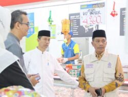 Kanwil Kemenag Sultra dan BPJH Pastikan Daging Sembelihan di Hypermart The Park Halal
