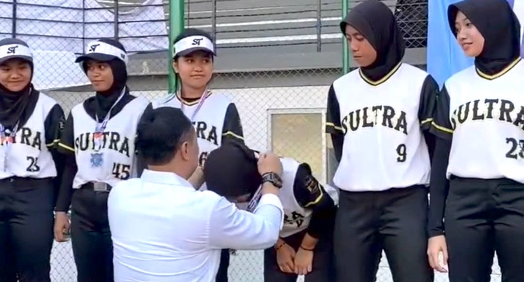 Tim Softball Putri Sultra Juarai Hawks Cup Surabaya, Siap Hadapi PON 2024 1 Tim Softball Putri Sultra Juarai Hawks Cup Surabaya, Siap Hadapi PON 2024