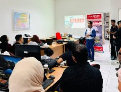 Astra Motor Sulawesi Selatan Bagi Tips Berkendara di Tengah Cuaca Panas