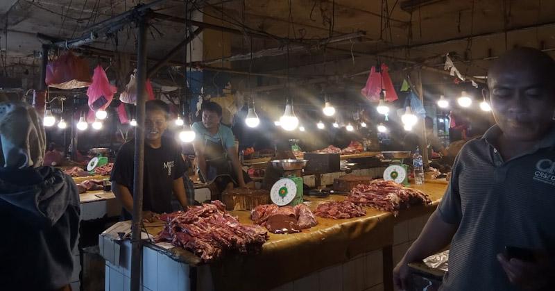Jelang Iduladha, Harga Daging Sapi di Sejumlah Pasar di Kendari Masih Stabil 1 Jelang Idulada, Harga Daging Sapi di Sejumlah Pasar di Kendari Masih Stabil