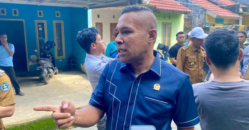 Soroti Kecelakaan di Perempatan UHO, Rajab Jinik: Sudah Harus Sanksi yang Keluar 1 Soroti Kecelakaan di Perempatan UHO, Rajab Jinik: Sudah Harus Sanksi yang Keluar