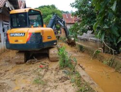 Warga Korban Banjir di Punggolaka Kendari Tuntut Pembangunan Perumahan A99 Dihentikan