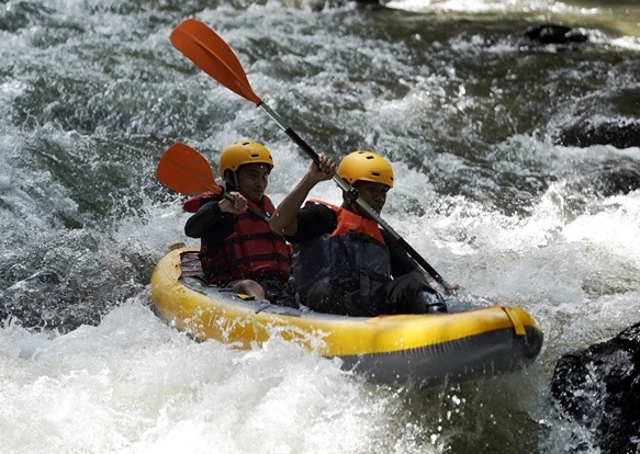 Menjelajah Sani-sani dengan Motor Trail