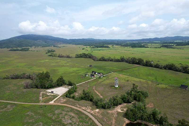 Berkelana di Padang Savana Rawa Aopa 3 Berkelana di Padang Savana Rawa Aopa
