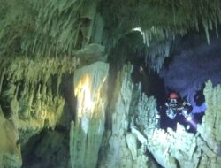 Pesona Gua Bawah Laut di Buton Tengah