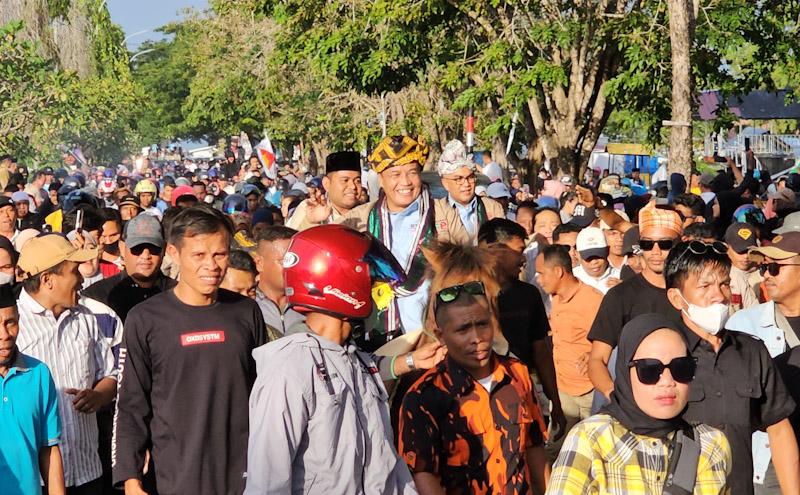 Deklarasi di Tugu Jati, Rajiun Sebut akan Lanjutkan Program Rusman Emba 1 Deklarasi di Tugu Jati, Rajiun Sebut akan Lanjutkan Program Rusman Emba