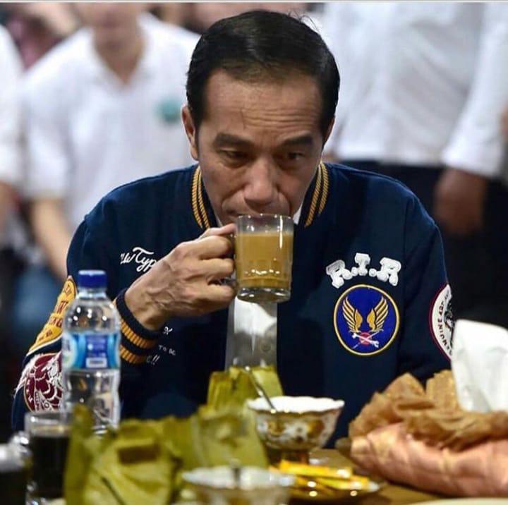 Warkop Haji Anto, Tempat Ngopi Favorit dari Generasi ke Generasi 3 Warkop Haji Anto, Tempat Ngopi Favorit dari Generasi ke Generasi
