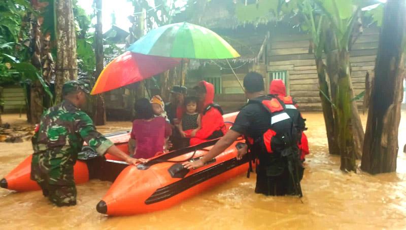 Banjir Rob Rendam Lima Desa di Konawe Utara, Warga Dievakuasi