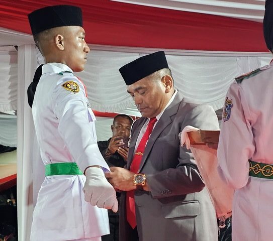 Pj Bupati Mubar Kukuhkan 71 Anggota Paskibraka