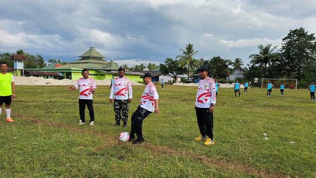 Meriahkan HUT RI, Tiworo Tengah Gelar Pekan Olahraga Tingkat Kecamatan 1 Meriahkan HUT RI, Tiworo Tengah Gelar Pekan Olahraga Tingkat Kecamatan