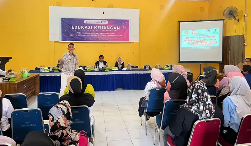 OJK Sultra dan BPR Bahteramas Konsel Edukasi Pemahaman Keuangan Warga Tinanggea 1 OJK Sultra dan BPR Bahteramas Konsel Edukasi Pemahaman Keuangan Warga Tinanggea
