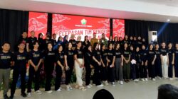 Pempov Sultra Lepas Tim Penari Kolosal Lulo Alu untuk Tampil di Istana Negara