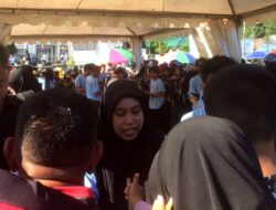 Deklarasi ASR-Hugua, Ratusan Warga Kendari Padati Pengambilan Kupon Berhadiah