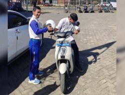 Ini Tips Berkendara Aman dengan Sepeda Motor Listrik