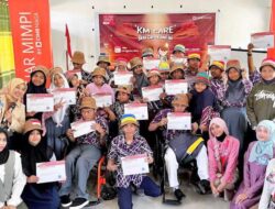 Komunitas Kejar Mimpi Kendari Gelar Program KM Care di SLBN 2 Kendari
