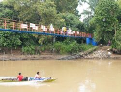 Bangun Jembatan Gantung, BRI Bantu Mobilitas Warga dan Dorong Ekonomi Masyarakat Desa