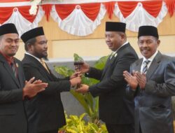 Laode Muh Inarto dan La Yuli Jadi Ketua dan Wakil Ketua Sementara DPRD Kendari