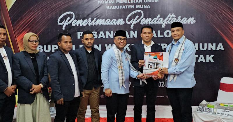 KPU Nyatakan Dokumen Pendaftaran Pasangan Rajiun-Purnama Lengkap 1 KPU Nyatakan Dokumen Pendaftaran Pasangan Rajiun-Purnama Lengkap