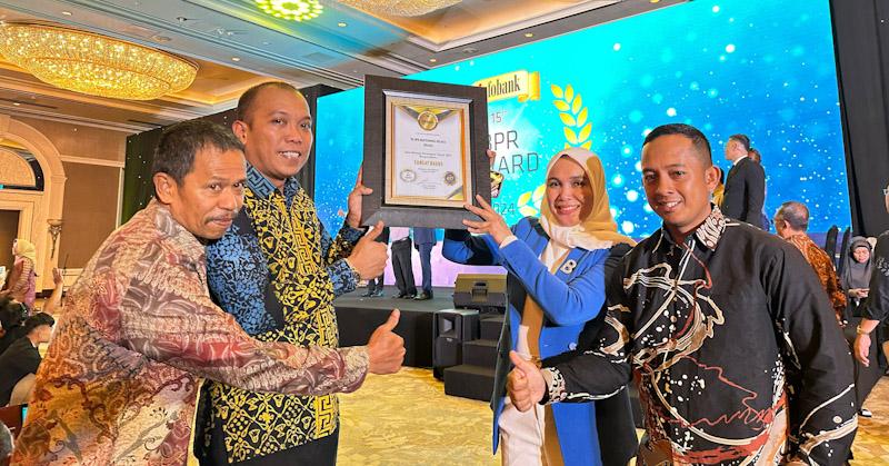 BPR Bahteramas Kolaka Sabet Infobank Award 2024 Kategori Aset 50 hingga 100 Miliar 4 BPR Bahteramas Kolaka Sabet Infobank Award 2024 Kategori Aset 50 hingga 100 Miliar