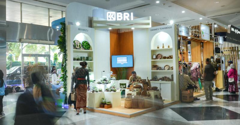 Dukung Pameran Kriyanusa 2024, BRI Dorong UMKM Kerajinan dan Seni Kriya Naik Kelas