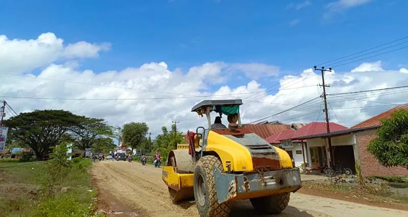 Pengaspalan Jalur Raterate-Polipolia Koltim Mulai Dikerjakan, Rampung Akhir November 2024