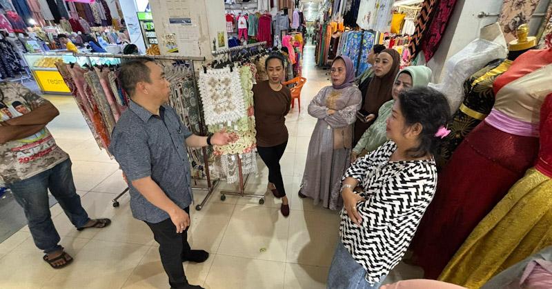 Andi Sulolipu Janji Bakal Revitalisasi Pasar Sentral Kota Kendari 1 Andi Sulolipu Janji Bakal Revitalisasi Pasar Sentral Kota Kendari