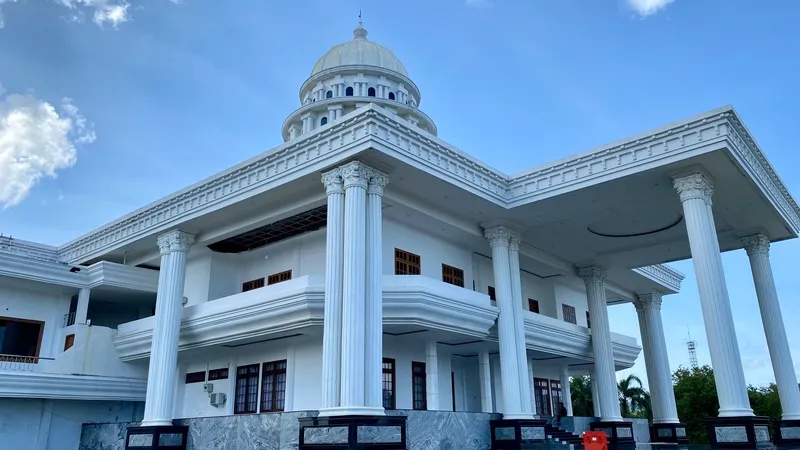 Rujab Gubernur Sultra Terbungkus Sepi Menanti Pemimpin Terpilih di Pilkada 2024