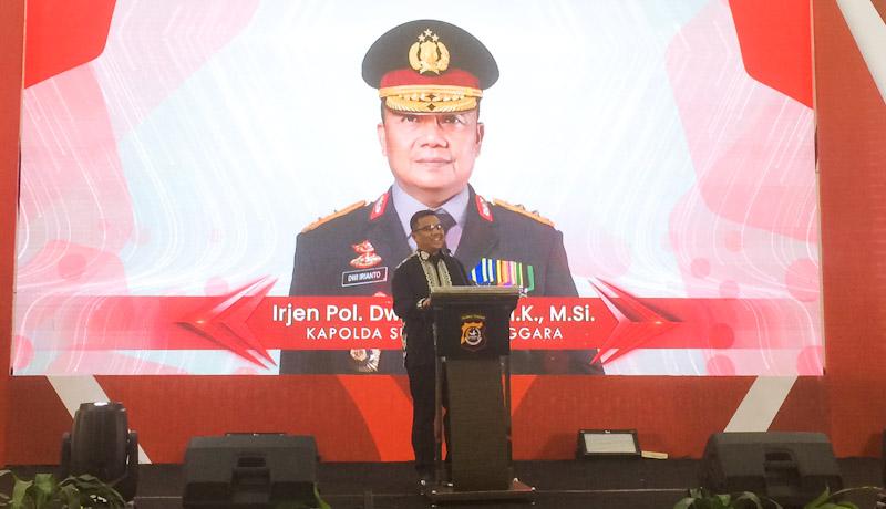 Polda Sultra Gandeng Organisasi Kepemudaan dan BEM Deklarasikan Pilkada Damai 1 Polda Sultra Gandeng Organisasi Kepemudaan dan BEM Deklarasikan Pilkada Damai