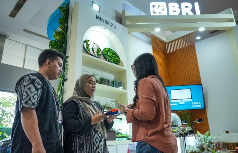UMKM Binaan BRI, MINIMIZU Bawa Keunikan Dekorasi Alam ke Pameran Kriyanusa 2024 1 UMKM Binaan BRI, MINIMIZU Bawa Keunikan Dekorasi Alam ke Pameran Kriyanusa 2024