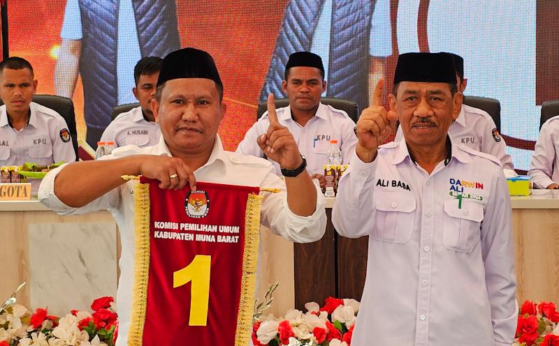 La Ode Darwin - Ali Basa Dapat Nomor Urut 1 di Pilkada Mubar