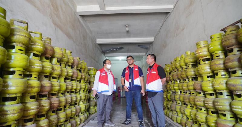 Pastikan Ketersediaan Stok dan Harga LPG 3 Kg Sesuai HET, Pertamina Patra Niaga Sulawesi Bersama Pemda Lakukan Sidak