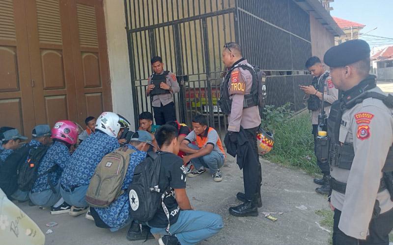 Cegah Tawuran Antarpelajar, Polresta Kendari Optimalkan Patroli pada Jam Pulang Sekolah 1 Cegah Tawuran Antarpelajar, Polresta Kendari Optimalkan Patroli pada Jam Pulang Sekolah