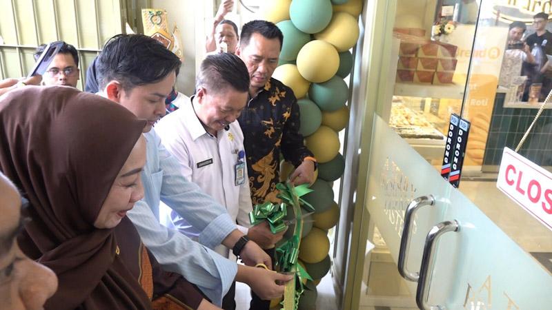 Outlet Amanda Brownies Resmi Dibuka di Kendari 1 Outlet Amanda Brownies Resmi Dibuka di Kendari