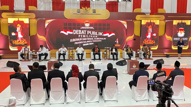 Sukses Debat Perdana Cagub Sultra di Baubau: Adu Gagasan Empat Paslon 1 Sukses Debat Perdana Cagub Sultra di Baubau: Adu Gagasan Empat Paslon