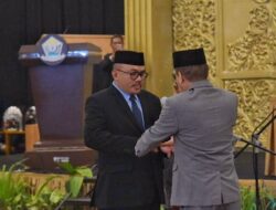 La Ode Tariala Ditunjuk Jadi Ketua DPRD Sultra Sementara