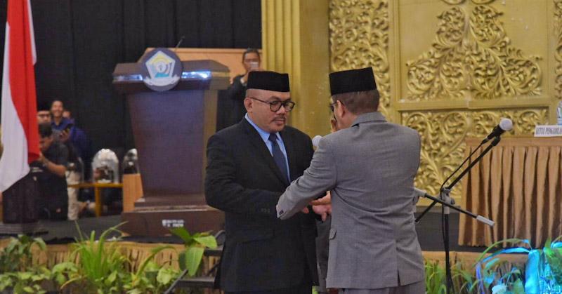 La Ode Tariala Ditunjuk Jadi Ketua DPRD Sultra Sementara 1 La Ode Tariala Ditunjuk Jadi Ketua DPRD Sultra Sementara