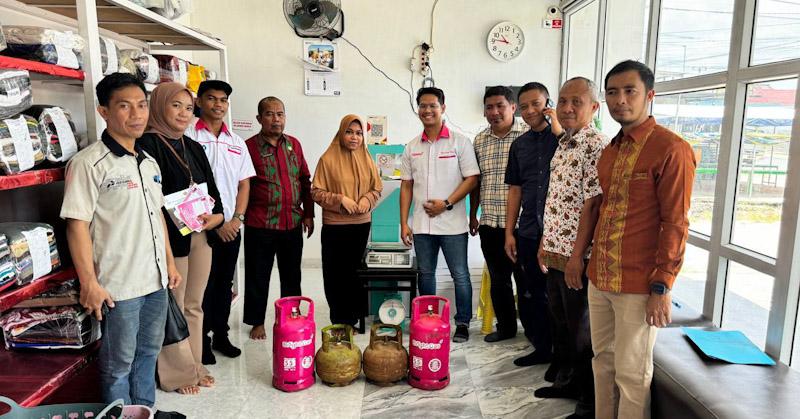 Pertamina Patra Niaga Sulawesi dan Pemkot Kendari Sidak Pelaku Usaha Laundry, Tukar LPG 3 Kg dengan Bright Gas 1 Pertamina Patra Niaga Sulawesi dan Pemkot Kendari Sidak Pelaku Usaha Laundry, Tukar LPG 3 Kg dengan Bright Gas