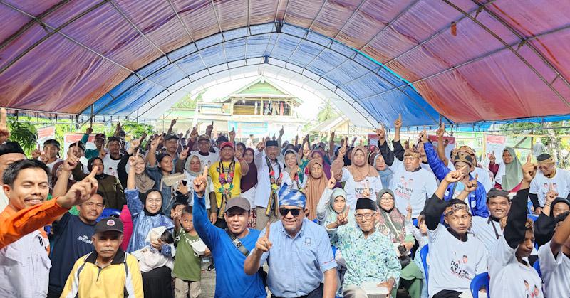 Darwin-Ali Basa Janji Bantu Petani Desa Mekar Jaya Manfaatkan Lahan Tidur Jadi Pertanian Produktif 1 Darwin-Ali Basa Janji Bantu Petani Desa Mekar Jaya Manfaatkan Lahan Tidur Jadi Pertanian Produktif